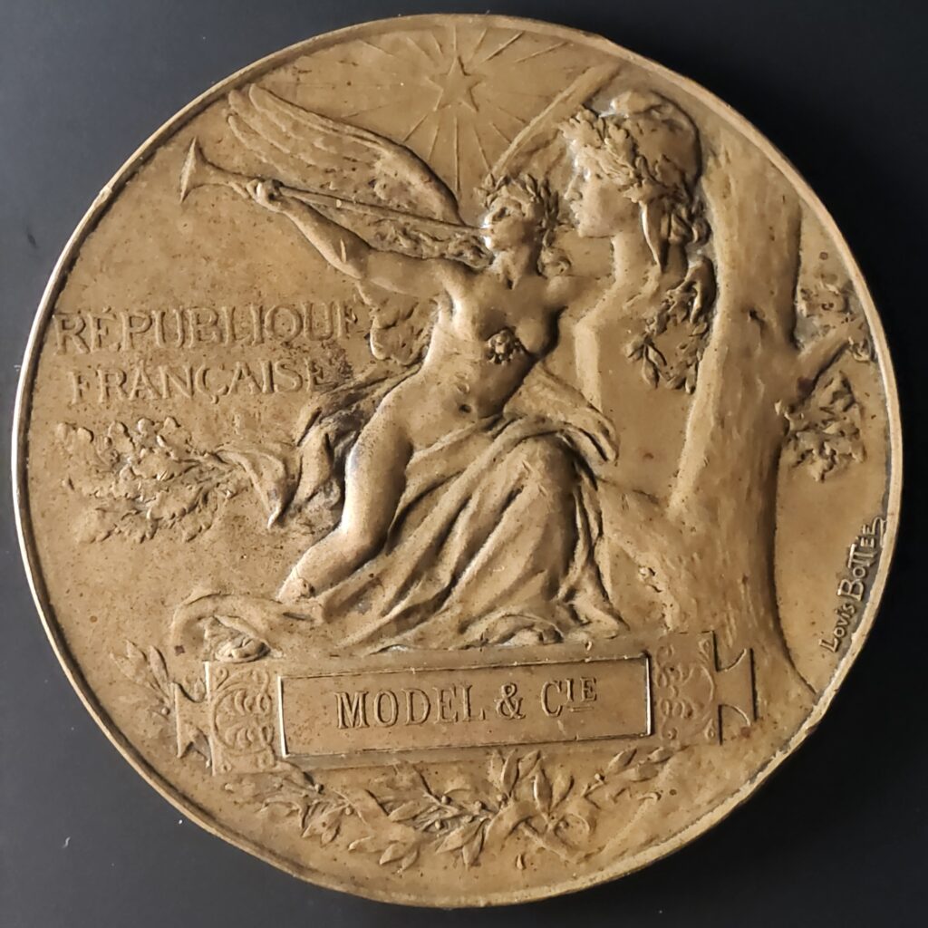 1889 Paris Universalle Exhibition award medal